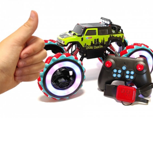 اسباب بازی ماشین کنترلی شارژی آفرود جیپ سبز با دو کنترل دستی و دستبندی Off-Road RC Car Drift Wheels مقیاس 1:10_اسباب بازی ماشین کنترلی